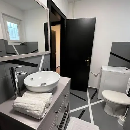 Appartement Avec Wifi Et Place De Parking *